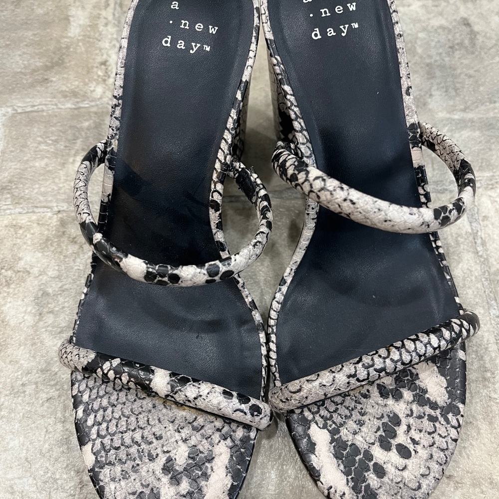 Ladies Sandals